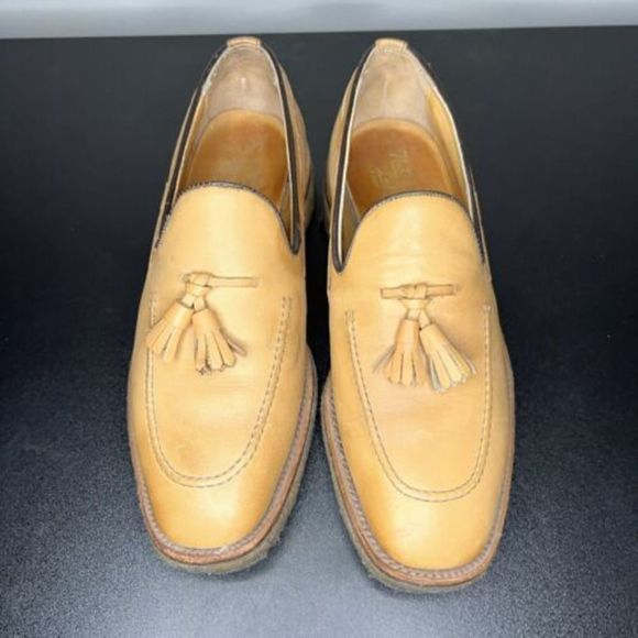 Nettleton Other - Tan Leather Tassel Loafers